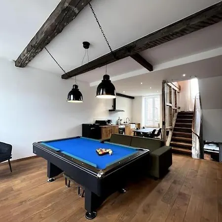 Ferienhaus Grande Maison Au Coeur Du Carre - Quartier Festif!