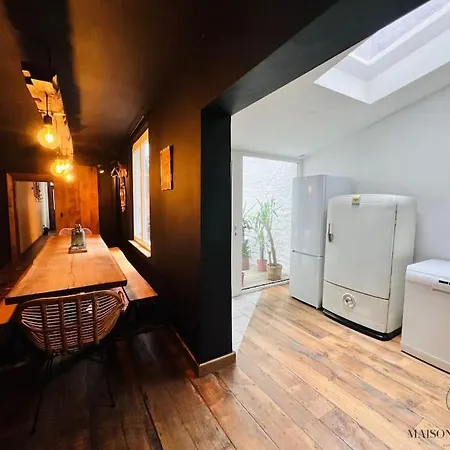 Grande Maison Au Coeur Du Carre - Quartier Festif! Ferienhaus *