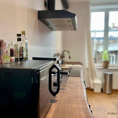 Grande Maison Au Coeur Du Carre - Quartier Festif! *