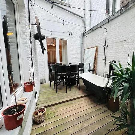 Grande Maison Au Coeur Du Carre - Quartier Festif! Tatil Evi *