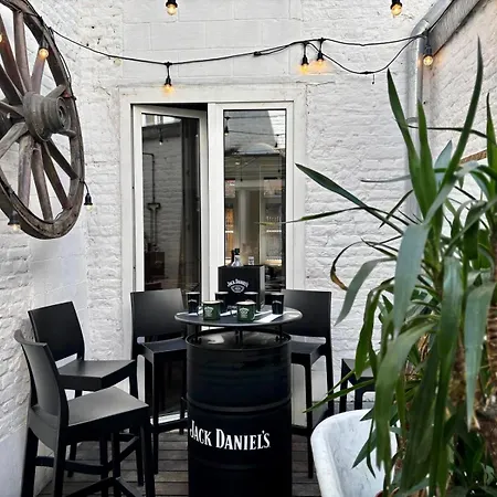 Grande Maison Au Coeur Du Carre - Quartier Festif! Tatil Evi