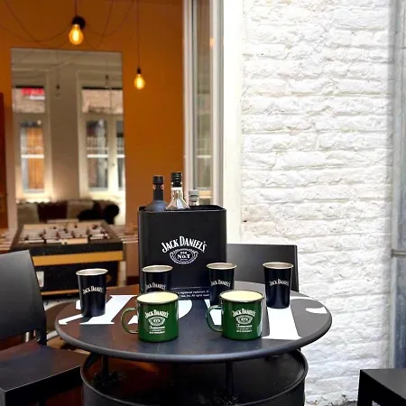 Grande Maison Au Coeur Du Carre - Quartier Festif! *