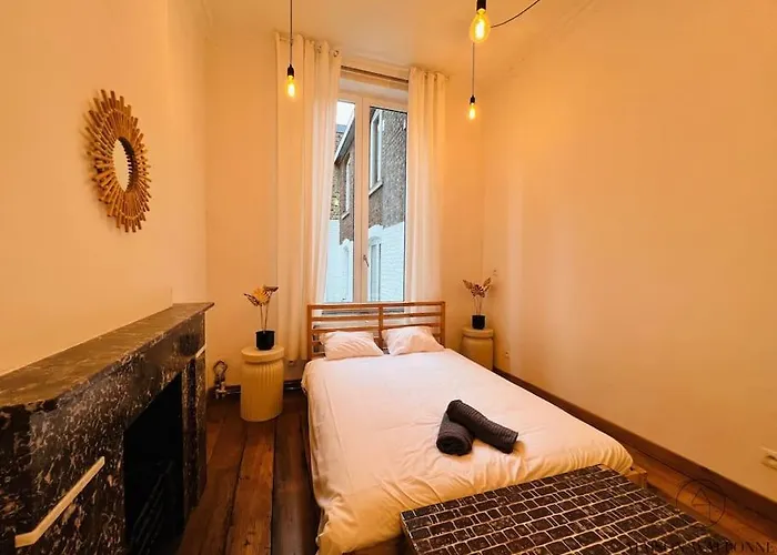 Grande Maison Au Coeur Du Carre - Quartier Festif! בית נופש