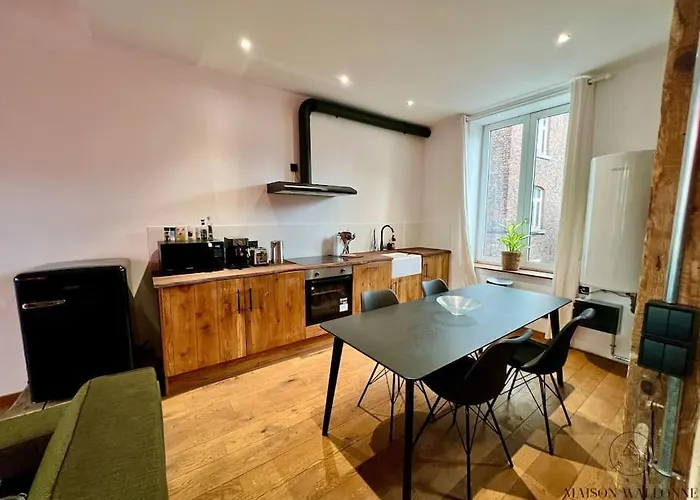 Grande Maison Au Coeur Du Carre - Quartier Festif! בית נופש *