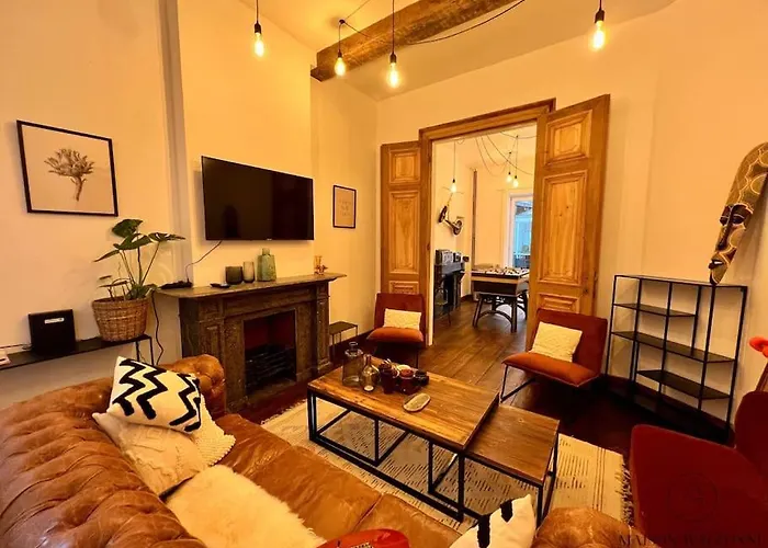 Grande Maison Au Coeur Du Carre - Quartier Festif! * לייז'